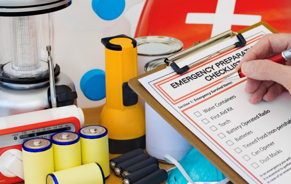 Supplies_Emergency Kit and Checklist emergency kit