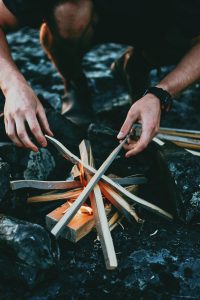 build a safe campfire